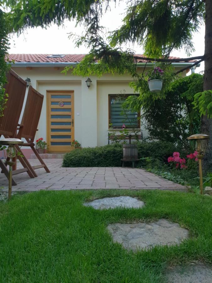 Fuered Deluxe Garden Apartment Balatonfured Ngoại thất bức ảnh