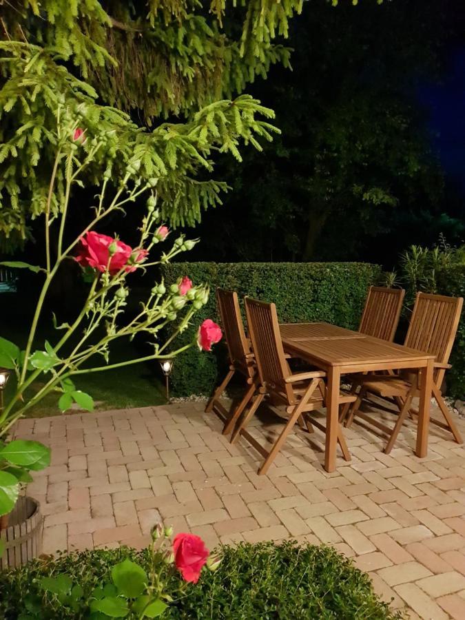 Fuered Deluxe Garden Apartment Balatonfured Ngoại thất bức ảnh
