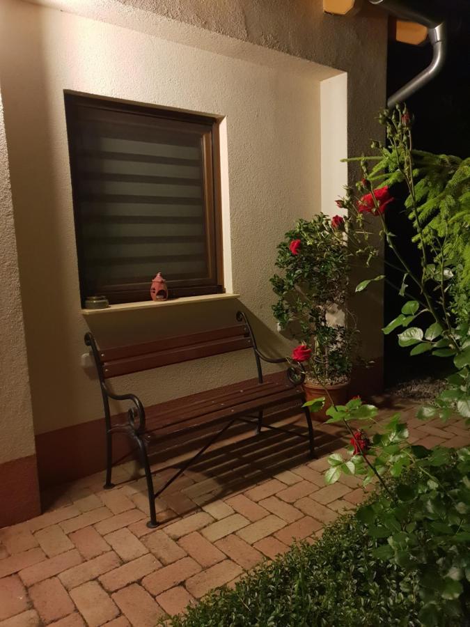 Fuered Deluxe Garden Apartment Balatonfured Ngoại thất bức ảnh