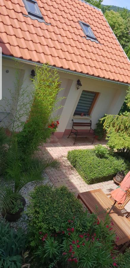 Fuered Deluxe Garden Apartment Balatonfured Ngoại thất bức ảnh